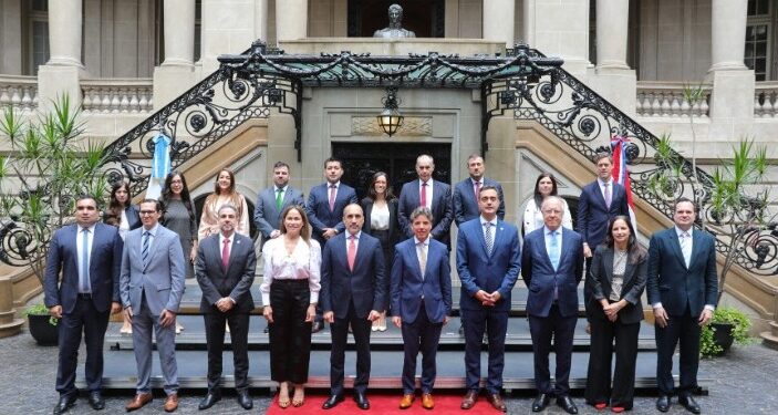 Argentina y Paraguay avanzaron para solucionar conflicto de la Hidrovía