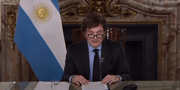 Javier Milei dijo que su plan “está funcionando” e hizo una mención al campo