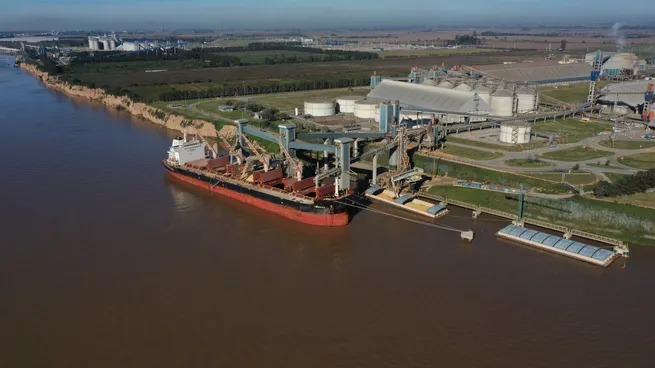 Cofco concretó la primera exportación desde Argentina de harina de soja libre de deforestación a Europa