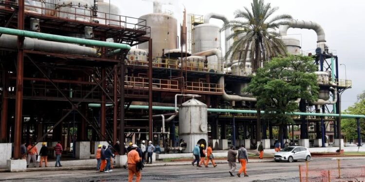 FEIA acordó sueldos y Fotia arrancó el paro desde las 6