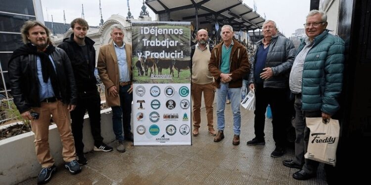 La polémica por el glifosato llegó hasta La Rural