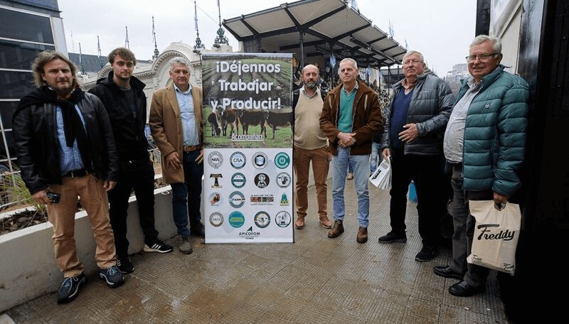 La polémica por el glifosato llegó hasta La Rural