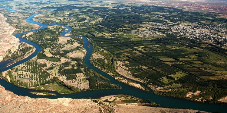 Río Negro impulsa el riego para sumar otros dos valles productivos