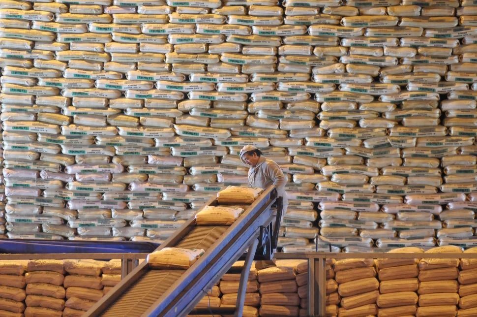 Durante 100 días se produjeron 552.890 toneladas de azúcar físico