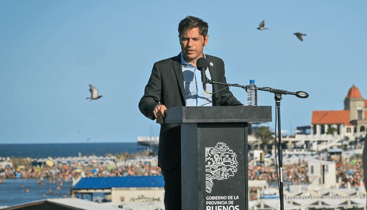 “Están intentando agitar fantasmas”: la respuesta de Kicillof ante la polémica por el Puerto de Quequén