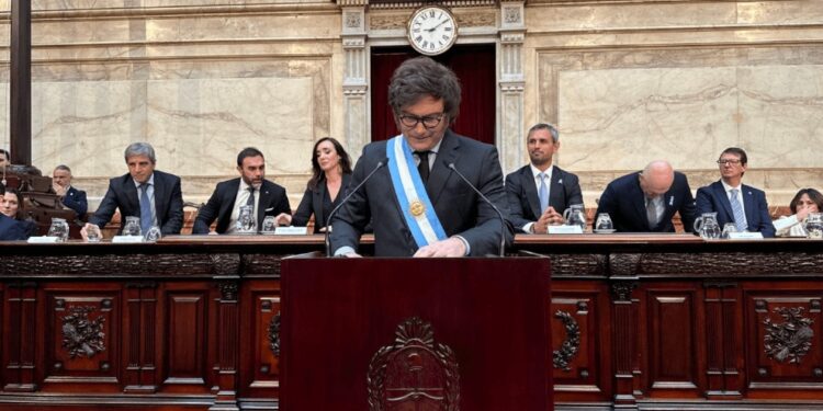 Milei presentó el Presupuesto 2025: las retenciones no solo siguen, sino que duplicarían su recaudación