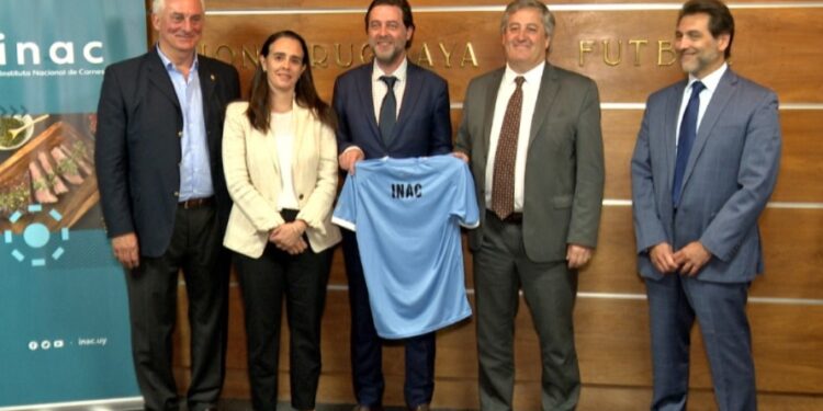 Pelota y carne: Uruguay promocionará el producto a través de su Selección Nacional