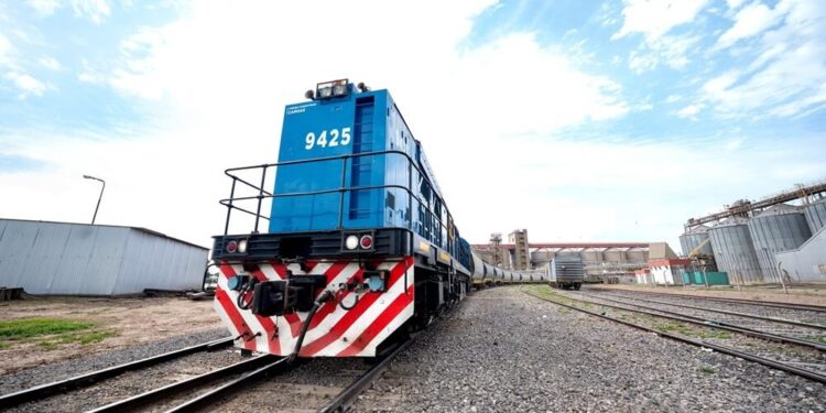 Los trenes argentinos de cargas avanzan con otra obra clave para la logística del agro
