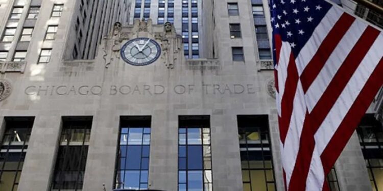 Suben los bonos argentinos y el Riesgo País cae a 872 puntos
