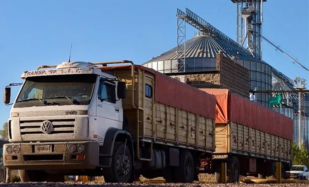 Aumentó un 2 % el costo del transporte de carga y en lo que va del año acumula más del 80 %