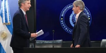 El dólar pasará a tener una devaluación del 1% mensual