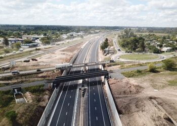 Rutas del Mercosur: el Gobierno licitará tramos esenciales para el transporte de cargas en la región