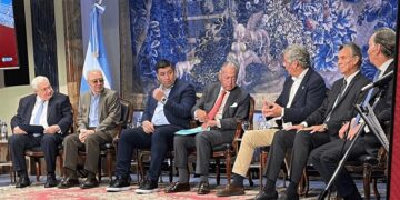 Gobernadores e intendentes bajo presión: el G6 se subió a la ola de críticas por los impuestos