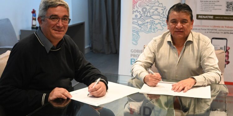 El Ministerio de Desarrollo Agrario de la Provincia de Buenos Aires y el RENATRE acordaron un plan para mejorar las condiciones laborales