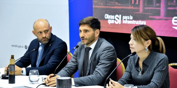 Pullaro prometió ayuda a los trabajadores de Vicentin, pero dejó en claro que no intervendrán la empresa