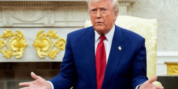 Aranceles: Trump profundiza la “guerra” con China, pero abre una tregua con el resto del mundo