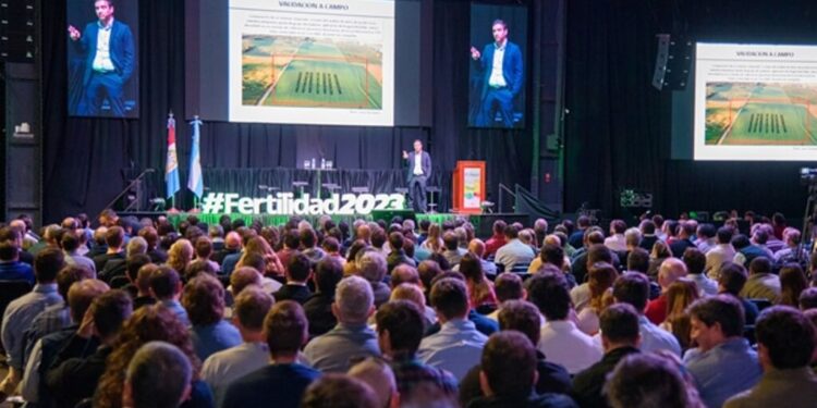 Con el foco en “nutrir el suelo” para “alimentar el futuro”, llega un nuevo Simposio Fertilidad a Rosario