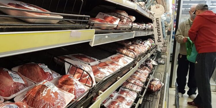 ¿Caro o barato? Los alimentos y las bebidas en una comparación clave