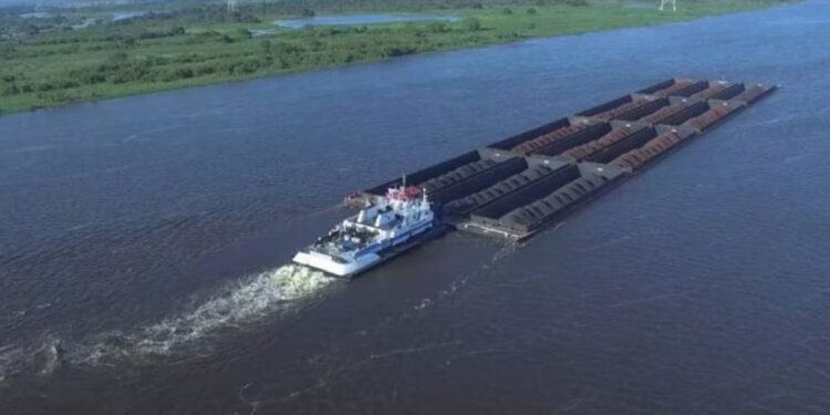 Hidrovía Paraguay – Paraná: respaldan el avance del nuevo proceso licitatorio de la Vía Navegable Troncal