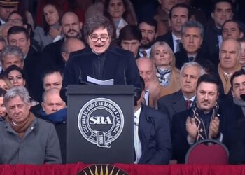 Javier Milei anunció una baja “permanente y sin vuelta atrás” de las retenciones: la soja pagará 26%