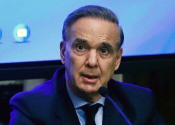 “Hay actividades que hay que cuidar y proteger”: Miguel Pichetto criticó las importaciones de frutas