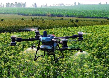 El drone pulverizador se perfila como aliado clave para la modernización del campo