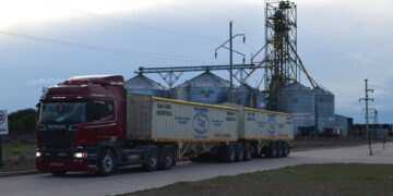 “Bajando los costos de la logística”: el Gobierno liberó la circulación de bitrenes en todas las rutas