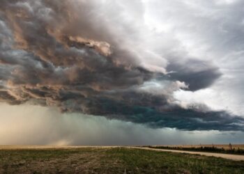La Tormenta de Santa Rosa llega puntual, con lluvias y augura una primavera de fuertes calores