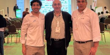 AcoGra: fertilizantes líquidos de alta pureza que transforman la nutrición vegetal en Argentina