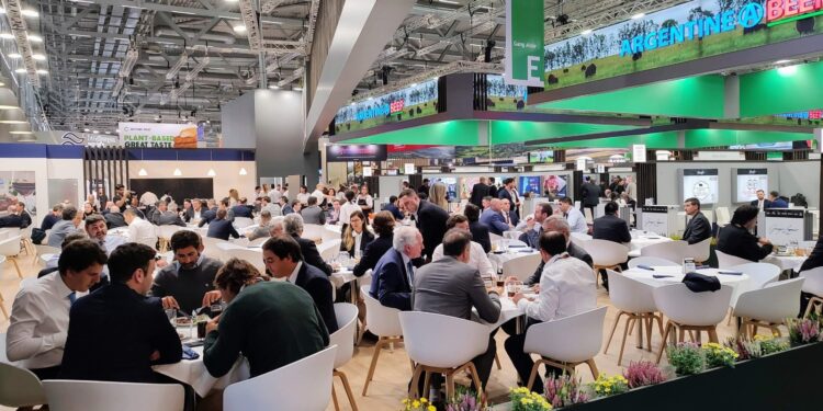 Entusiasmo: los exportadores argentinos de carne avizoran “años muy interesantes”