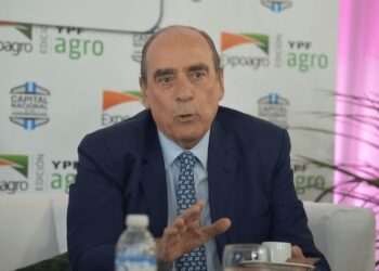 Comenzaron los cambios en el equipo de Milei: Adorni reemplazará a Francos como jefe de Gabinete