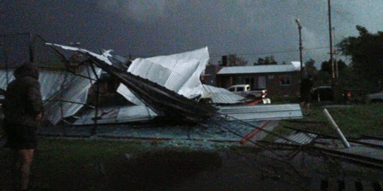 La Cuenca del Salado sigue sufriendo: otra fuerte tormenta dejó fuertes daños en zonas rurales