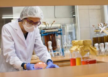 Laboratorios NOVA: 40 años de innovación biológica al servicio del productor