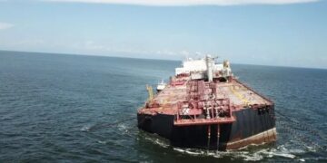 El petróleo rebota con fuerza por el bloqueo de EEUU a Venezuela