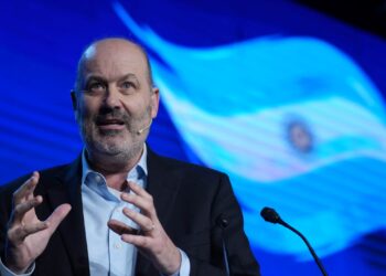 Sturzenegger anunció cambios para la ganadería, que «está viviendo un tiempo excepcional pero está regida por una norma de la época de Onganía»
