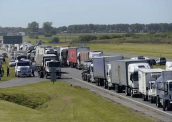 Logística “segura”: un nuevo sistema de acceso a los puertos penalizará a camiones que vayan fuera de hora