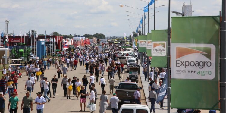 El crédito pisa fuerte en Expoagro: tasas en dólares al 0% y fuerte apuesta a la maquinaria
