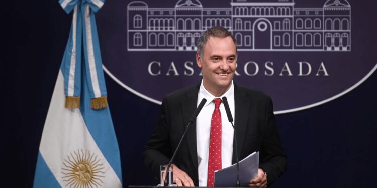 Adorni: “Modificaremos la Ley de Tierras Rurales para levantar las restricciones de venta a extranjeros”