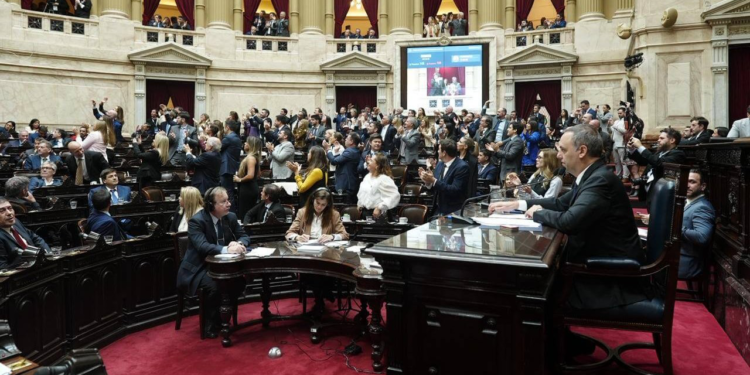 Cosecha y exportaciones récord: en su paso por el Congreso, Adorni citó el empuje del agro