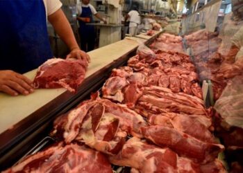 El debate por el precio de la carne: es el alimento básico en el que más inciden los impuestos