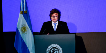 Milei anunció una nueva baja de retenciones y apuntó al principal reclamo del campo