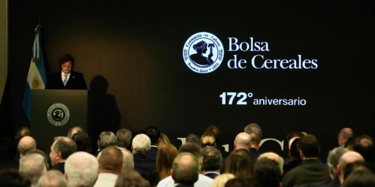 Más reacciones a la baja de retenciones: celebración en Argentrigo, cautela en la Federación Agraria