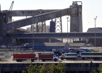 Aceiteros y exportadores volvieron a reunirse: no hubo acuerdo y el conflicto entra en horas decisivas