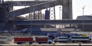 Aceiteros y exportadores volvieron a reunirse: no hubo acuerdo y el conflicto entra en horas decisivas