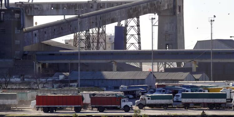 Aceiteros y exportadores volvieron a reunirse: no hubo acuerdo y el conflicto entra en horas decisivas