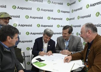 Empleo y buenas prácticas: Renatre y Aapresid salen a compartir sus certificaciones sustentables