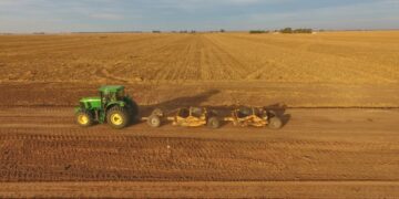 Iniciativa pionera: en Córdoba, caminos rurales y suelos comienzan a cuidarse de manera integrada