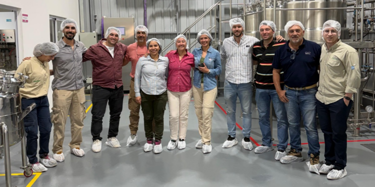Bioinsumos en Tucumán: Salvitec desembarca con soluciones biológicas para el agro